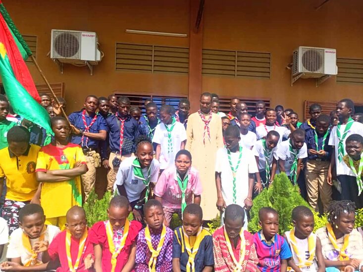Le diocèse de Koupéla en effervescence : plus de 100 jeunes scouts mobilisés pour la paix et l’unité sociale